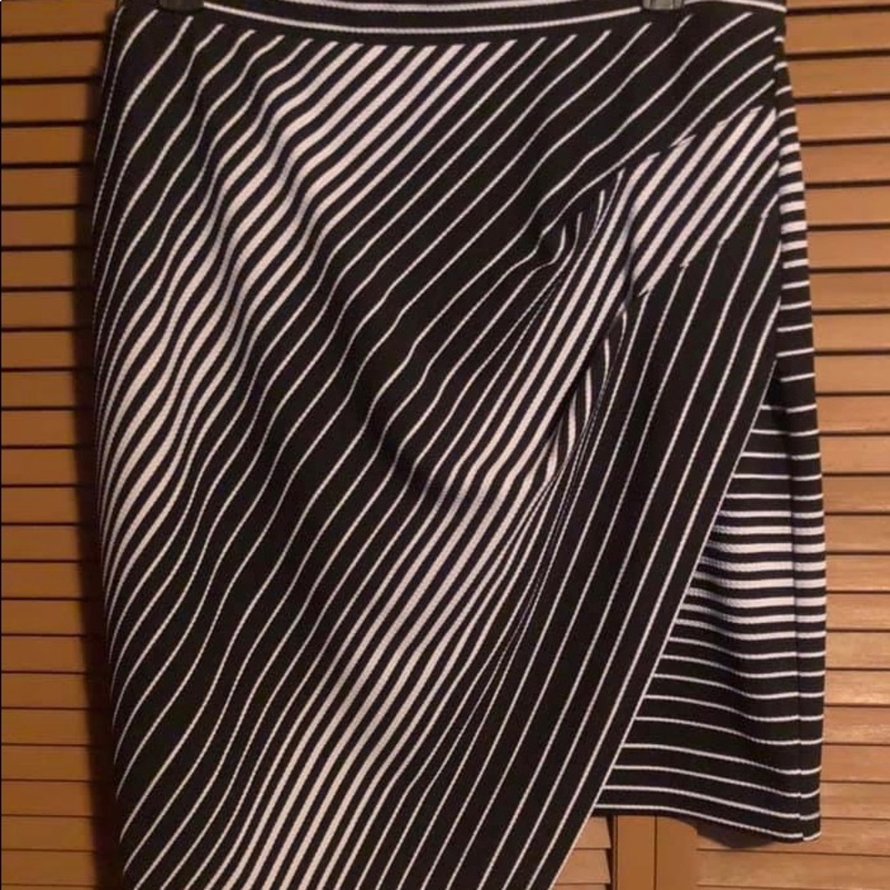 Cato skirt gently used